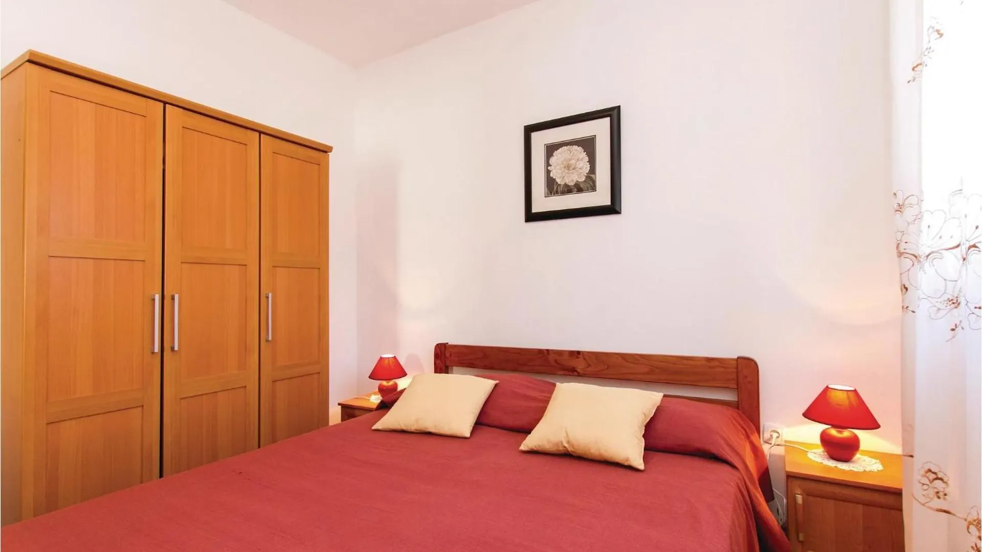Cozy Home In Labin With Kitchen
