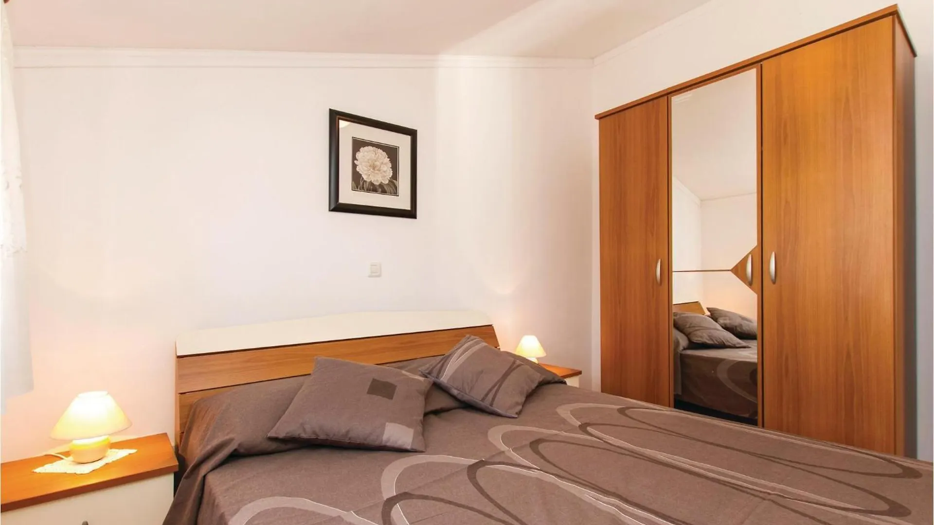 Cozy Home In Labin With Kitchen