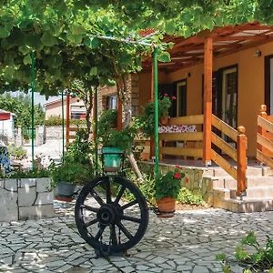 Stunning In Labin With Kitchen Appartamento
